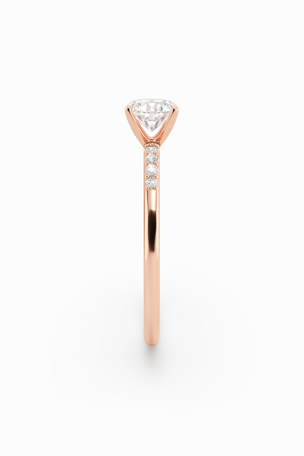 Diavont Round Brilliant Cut Engagement Ring Mounting with Tapered Side Diamonds
