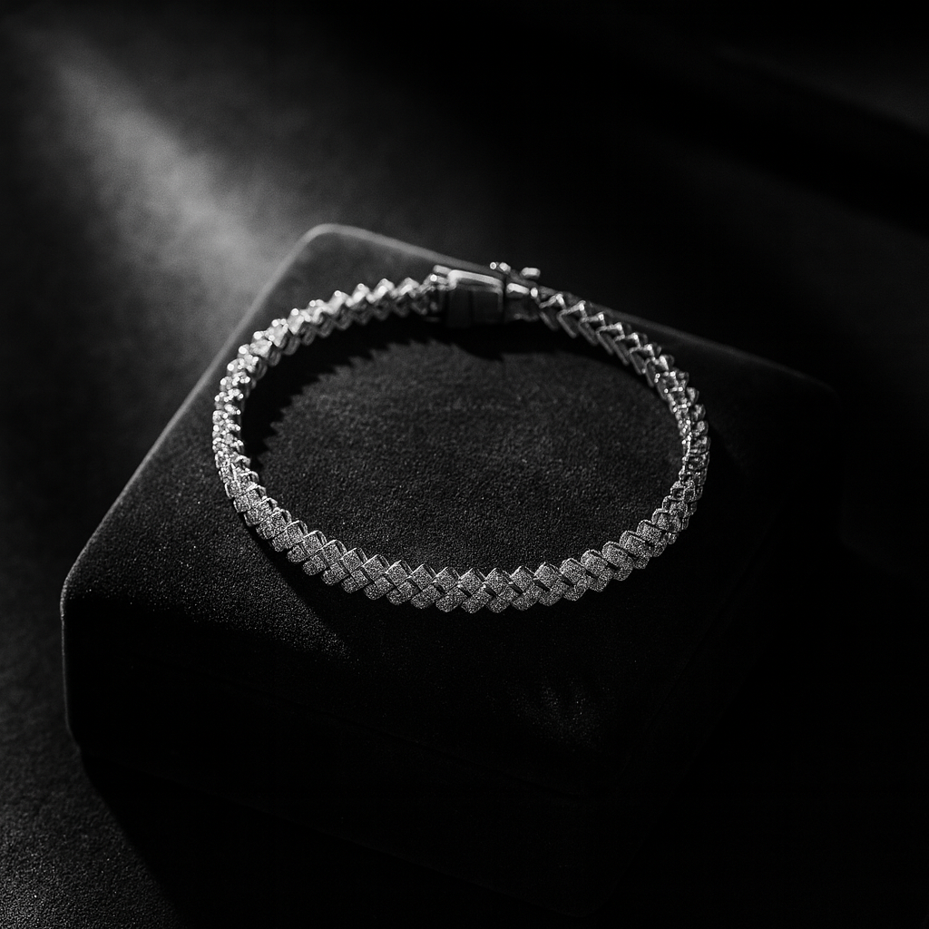 5 ct to 20 ct Diamond V-Link Tennis Bracelet in 10k Gold
