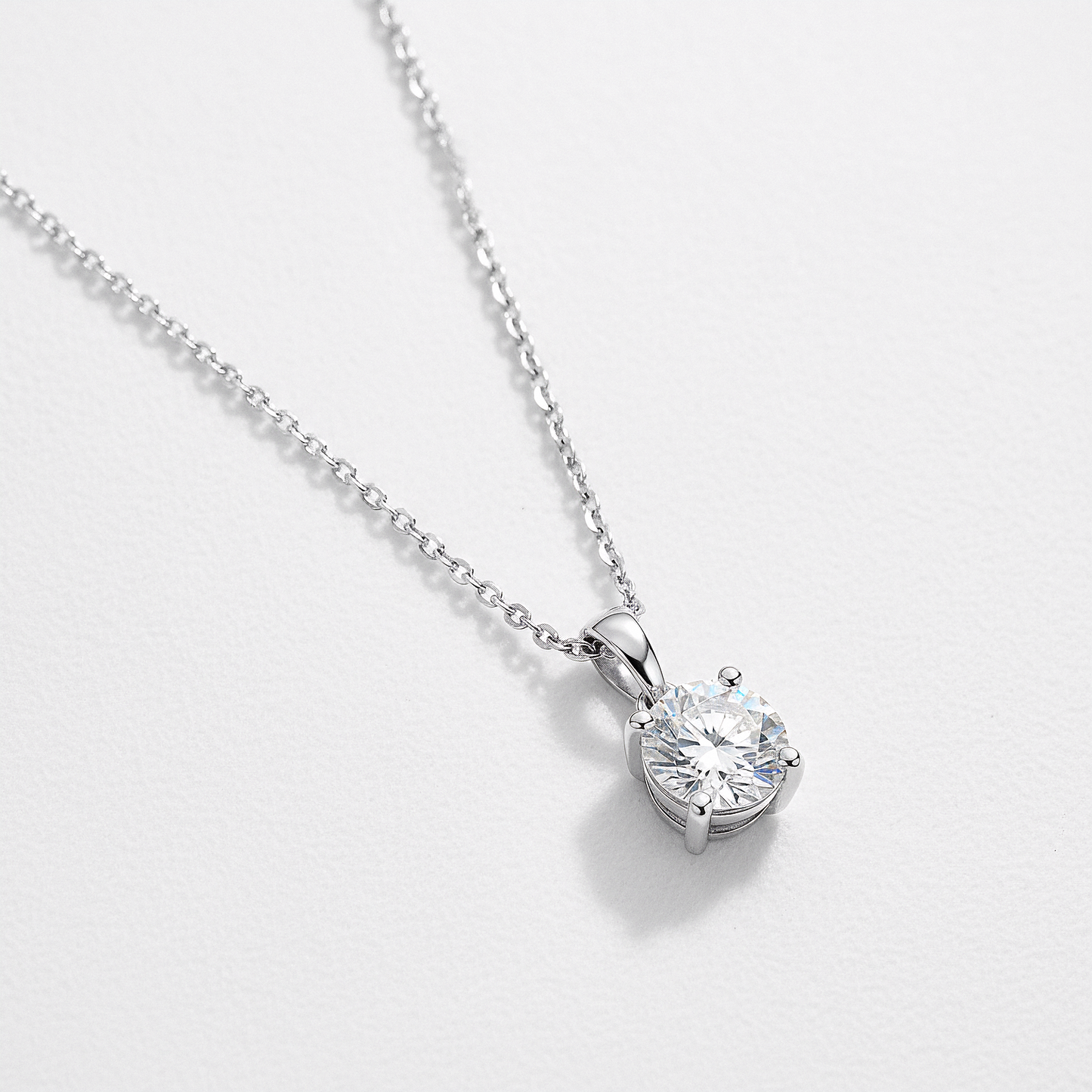 1 Carat Classic Solitaire Diamond Pendant with Chain