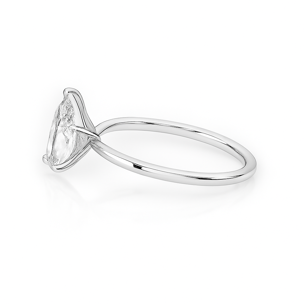 2 ct to 8 ct Diavont Pear-Cut Diamond Solitaire Engagement Ring Mounting