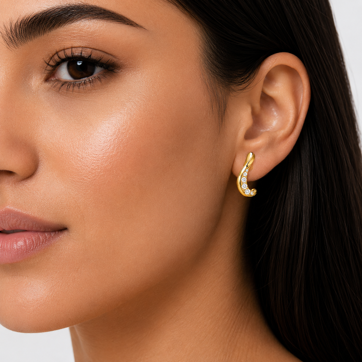 Twisted Teardrop Diamond Studs