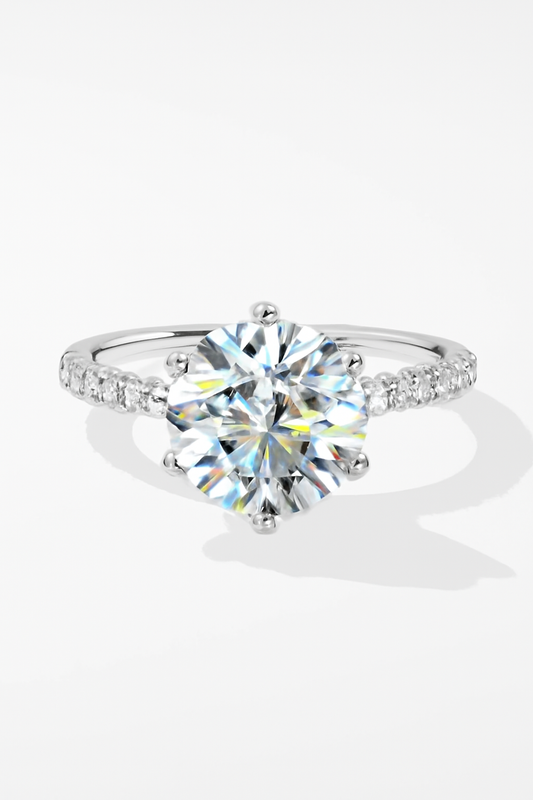2 Carat to 8 Carat Diavont Round Diamond Ring Mounting with sidestones