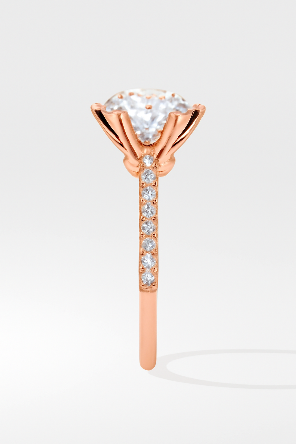 2 Carat to 8 Carat Diavont Round Diamond Ring Mounting with sidestones