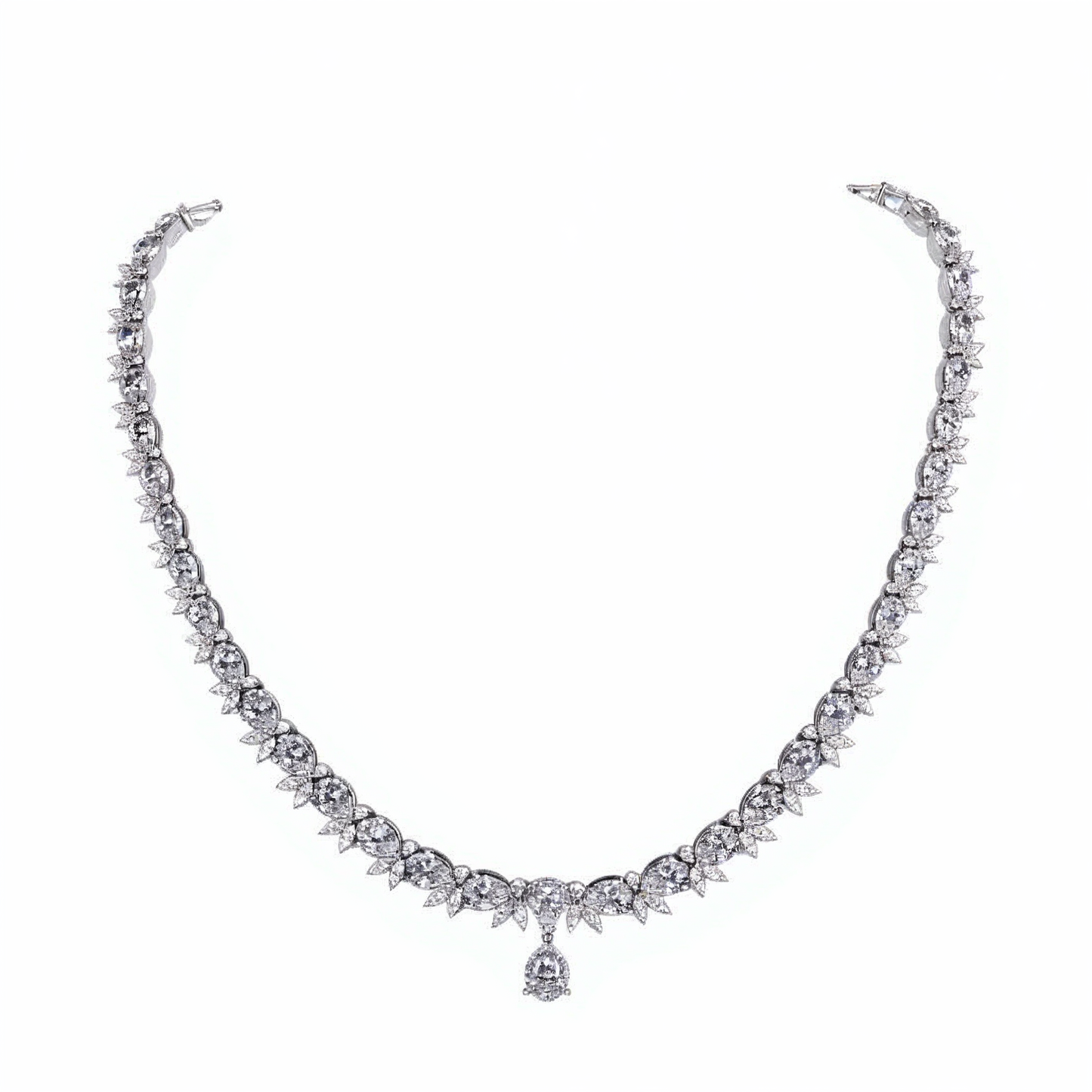 7.5 ct to 40 ct Elegant Diamond Necklace in 10k Gold