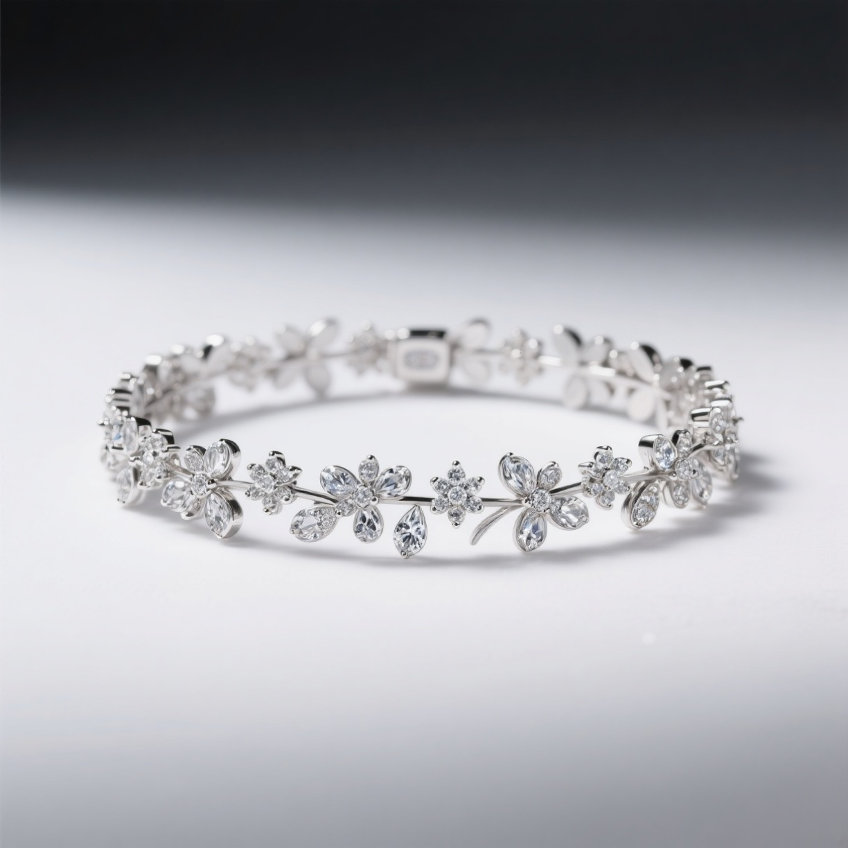 7.5 ct to 20 ct Diavont Floral Diamond Tennis Bracelet in 10k Gold
